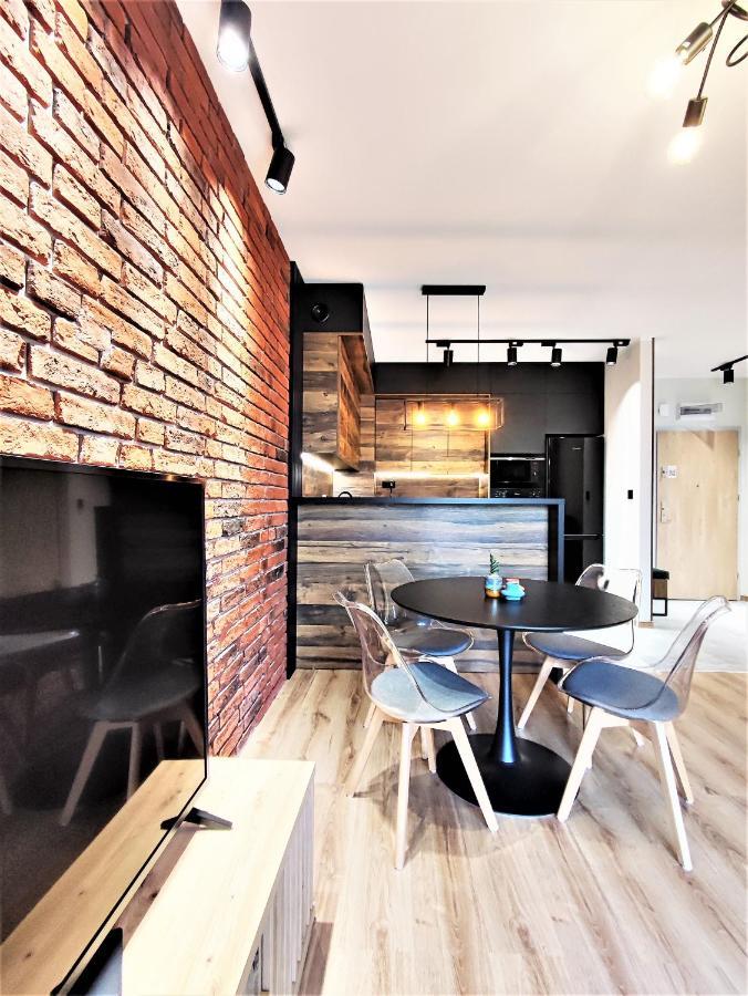 Loft Apart - Loft Nad Rzeka, Centrum, Parking, Winda, Netflix Ilawa Ngoại thất bức ảnh